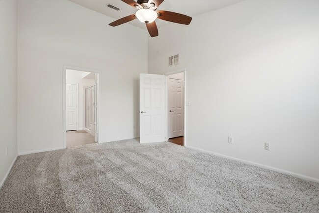 Building Photo - 6633 Jefferson Garden Ct