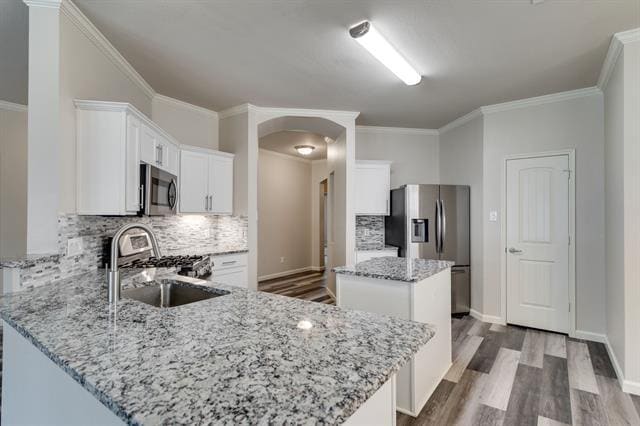 Building Photo - 9604 Palm Valley Dr