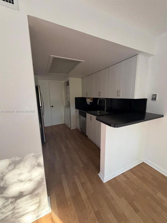 Building Photo - 15832 SW 91st Ct