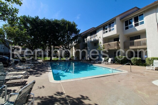 Building Photo - 6275 Rancho Mission Rd