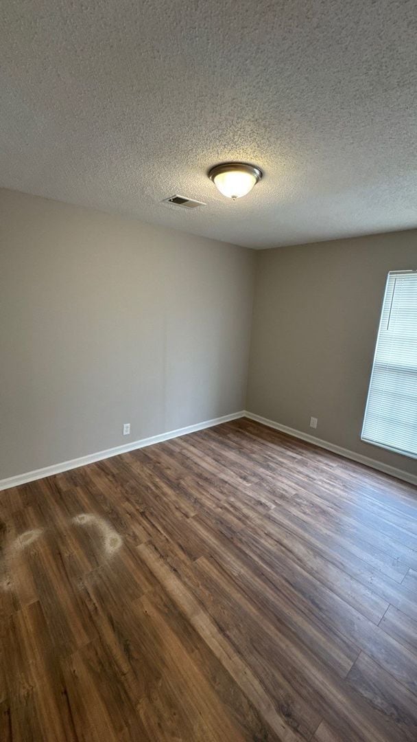 Building Photo - 2910 Sheana Way