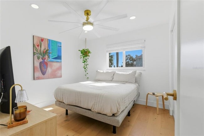 Building Photo - 377 22nd Ave SE