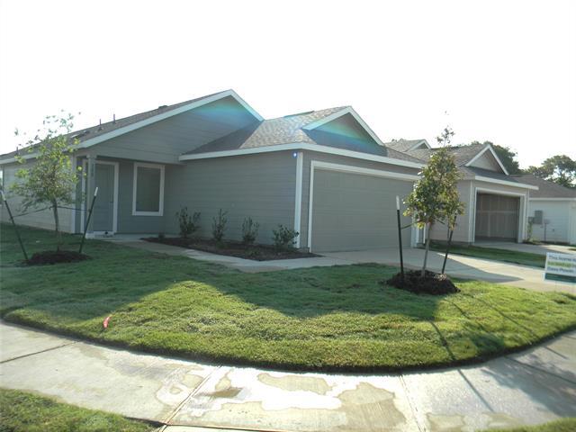 Building Photo - 300 Sycamore Pl