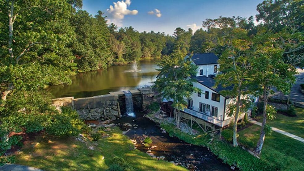 Building Photo - 170 Old Mill Rd