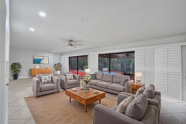 Building Photo - 5708 Mulberry Dr
