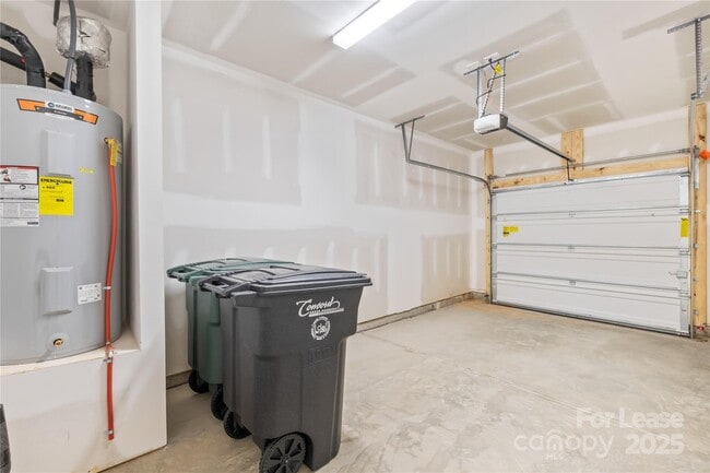 Building Photo - 2778 Yeager Dr NW