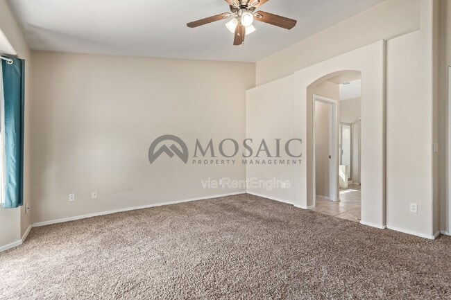 Building Photo - 2135 E Brooks St