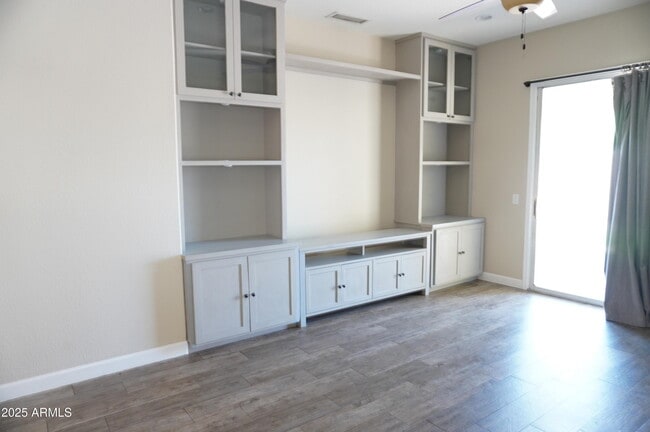 Building Photo - 254 N Stanley Pl