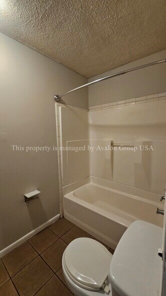Building Photo - 1453 Winnebago Ave