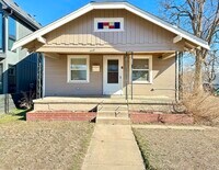 Building Photo - 2798 S Acoma St