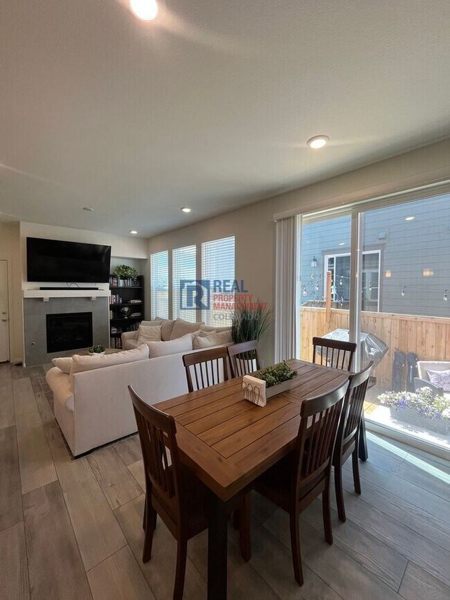 Building Photo - 14221 Alpine Lily St