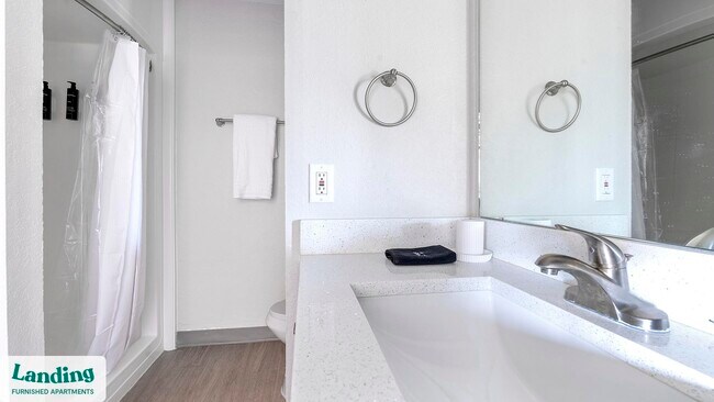 Building Photo - 2305 Aaron St