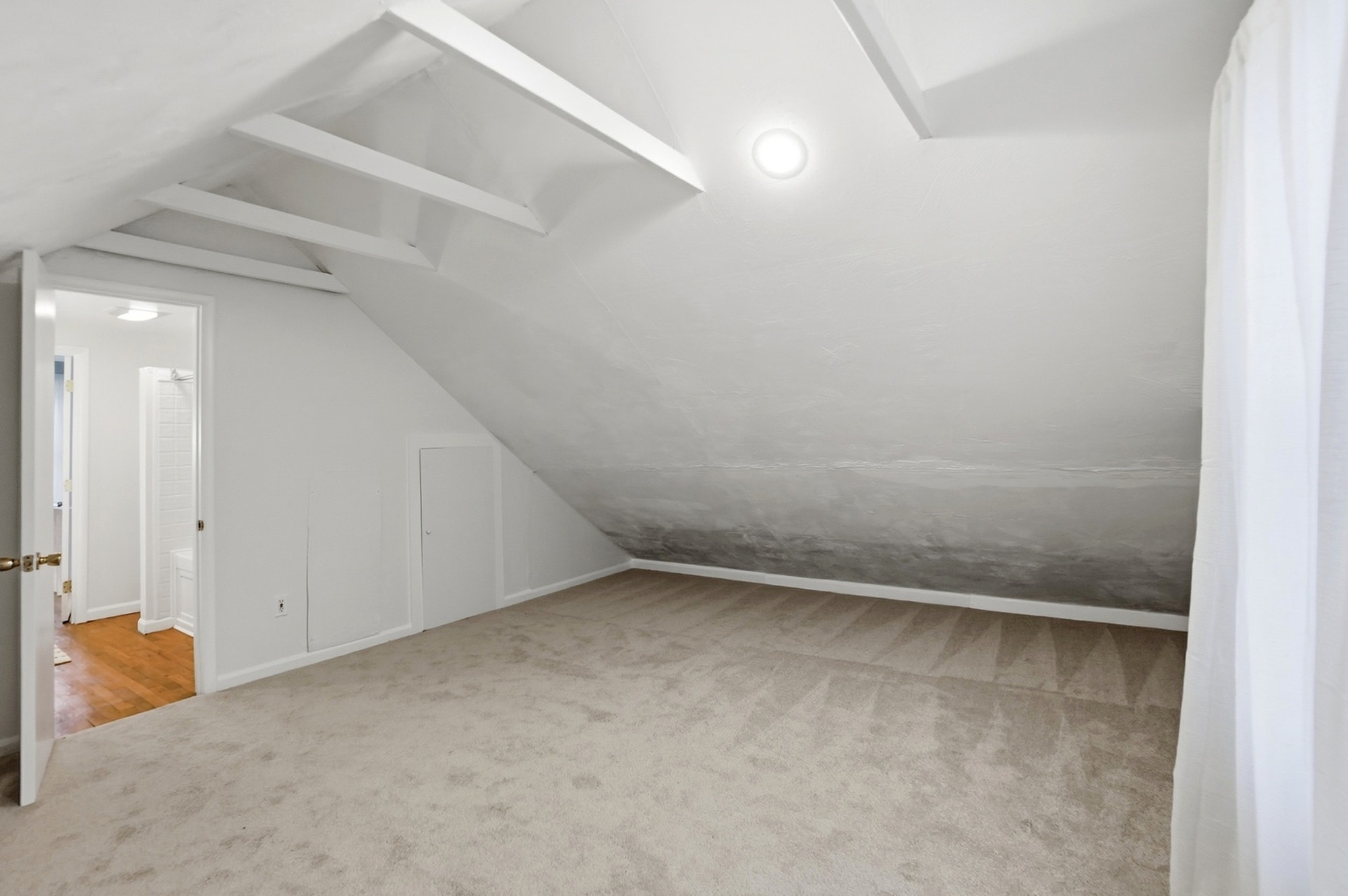 Building Photo - 2695 Bellwood Ave