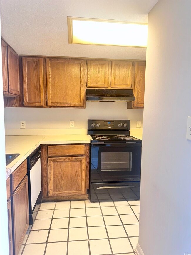 Building Photo - 401 Garden Dr