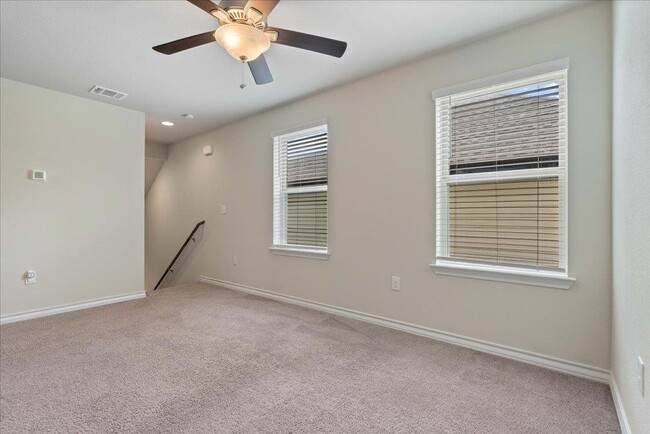 Building Photo - 7617 Saginaw Dr
