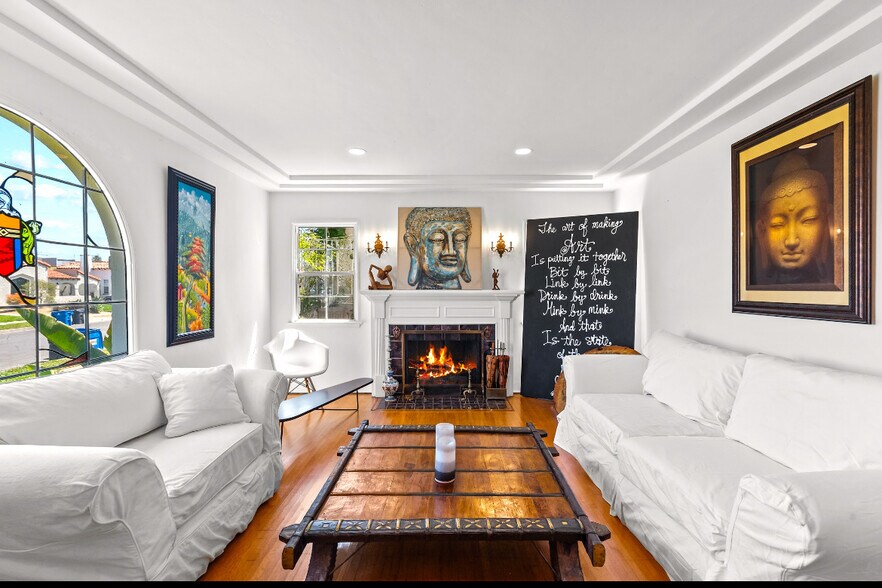 Building Photo - 9101 La Salle Ave