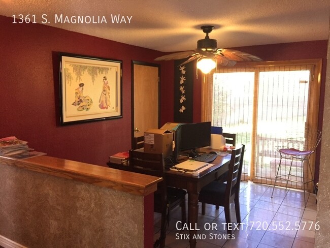 Building Photo - Beautiful 3-Bed, 3-Bath Home on Magnolia W...