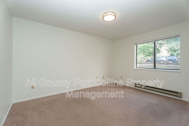 Building Photo - 1209 W Plum St