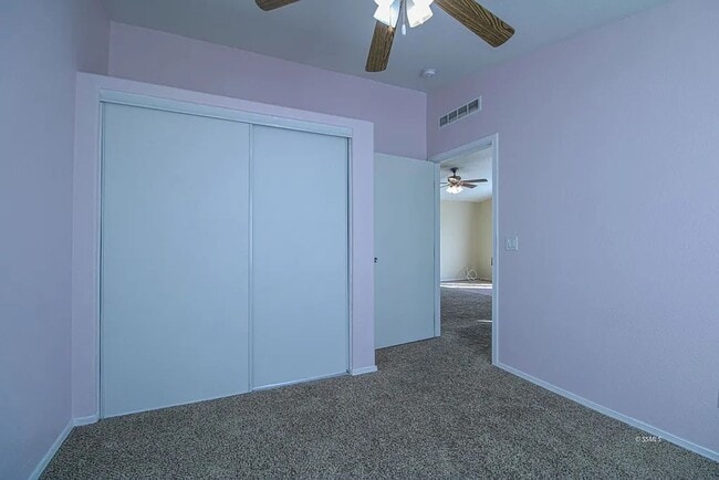 Building Photo - 935 W Sullivan Ave