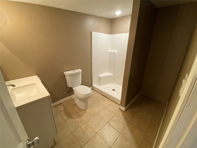 Building Photo - 205 Rd 3401