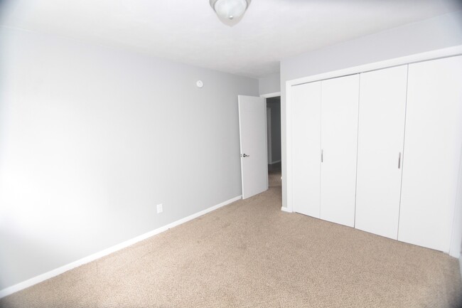 Building Photo - $200 OFF First Month’s Rent – Modern 3-Bed...