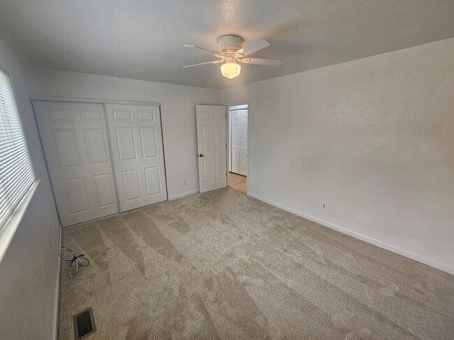 Building Photo - 16065 E Rice Pl