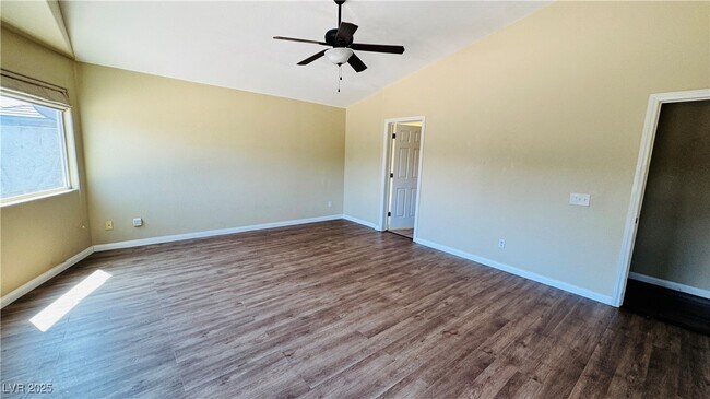 Building Photo - 3846 Waynesvill St
