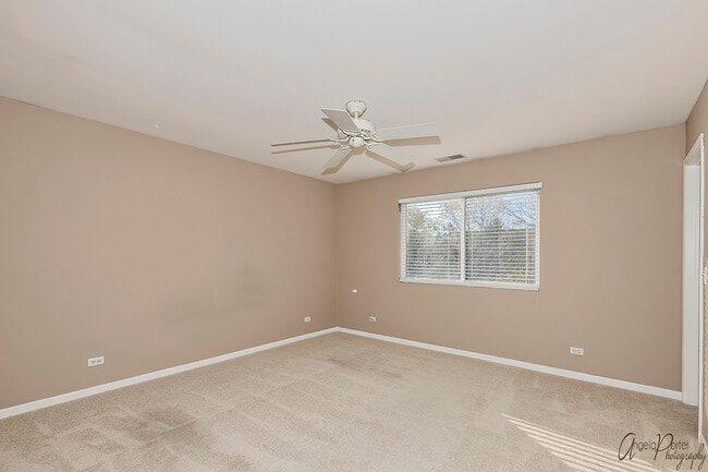 Building Photo - 743 Cherry Creek Dr