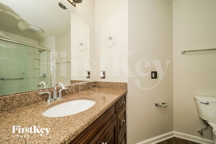 Building Photo - 16 Hickory Knoll Ct