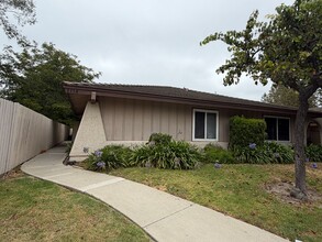 Building Photo - 2758 Bolker Dr
