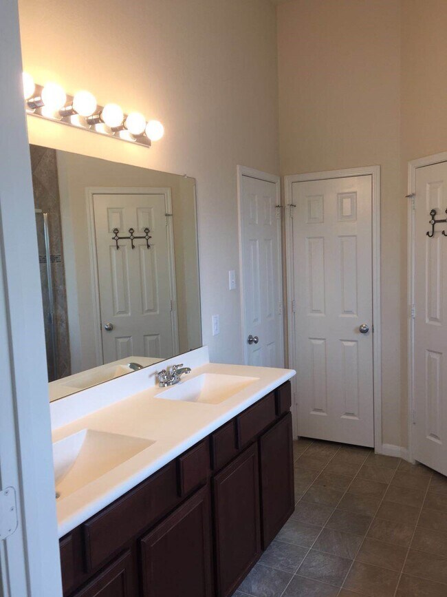 Building Photo - 21523 Rainfall Park Dr