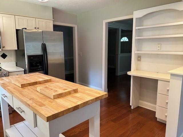 Building Photo - 301 Rivera Dr