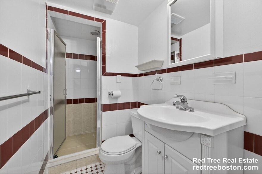 Building Photo - 27 S Crescent Circuit