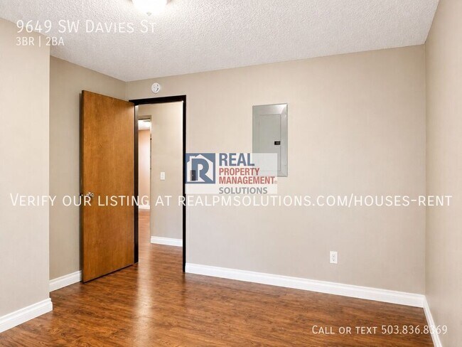 Building Photo - 9649 SW Davies Rd