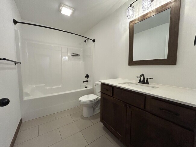 Building Photo - Luxury 4 Bed / 2 Bath Home on .84 Acres – 3 Car Garage – RV Parking