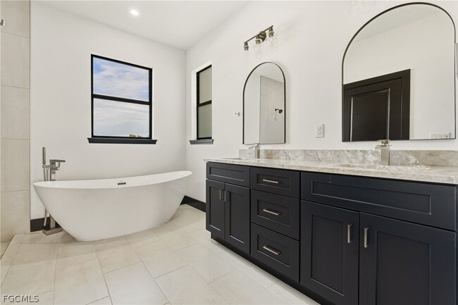 Building Photo - 3015 3rd St SW