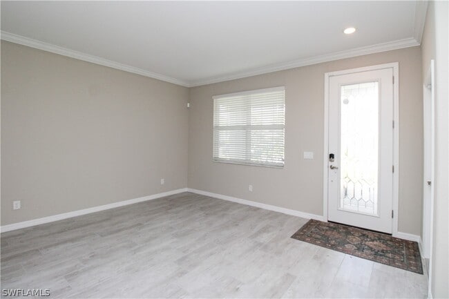 Building Photo - 2380 Fallglo St