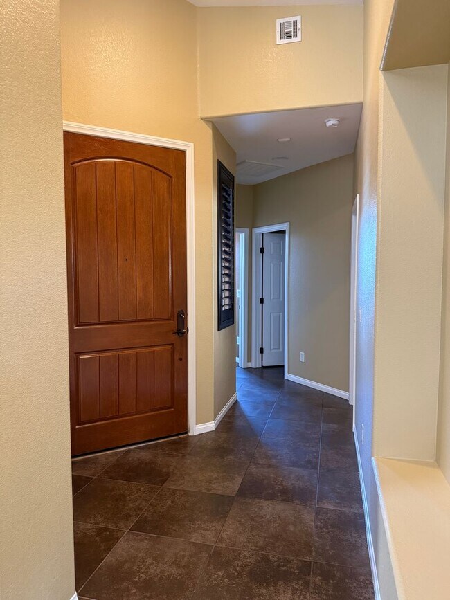 Building Photo - Magnificent Home Located In Guard Gated Tuscany!