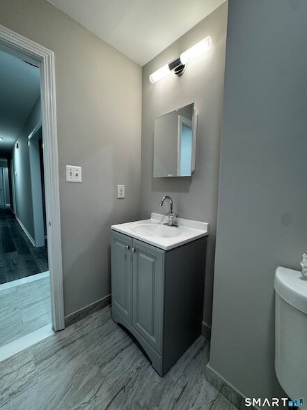 Building Photo - 45-51-51 Cowles St