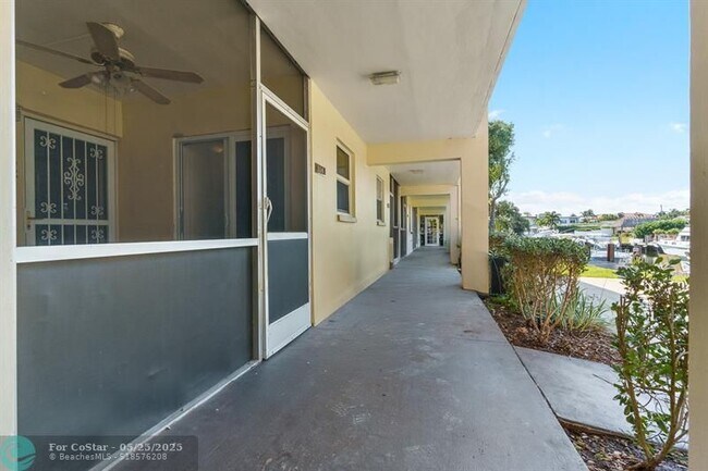 Building Photo - 2800 NE 14th Street Causeway