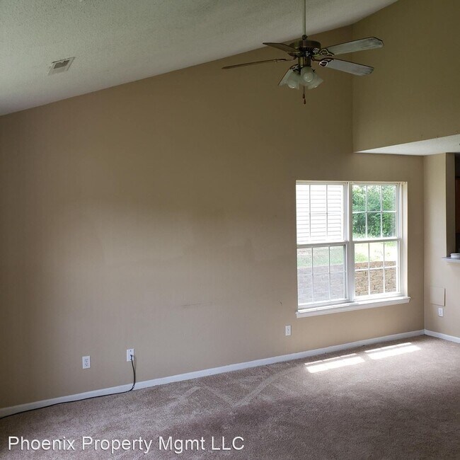 Building Photo - 3409-3411 Squirrel Dr