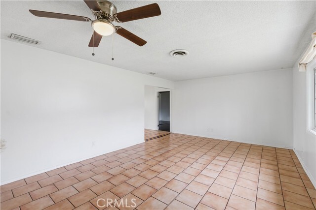 Building Photo - 3920 El Camino Dr