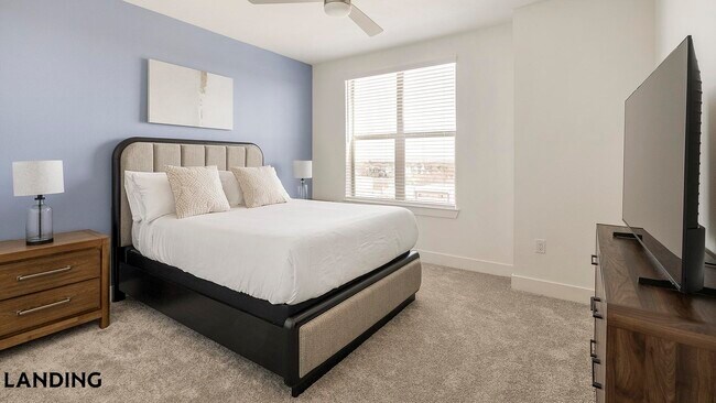 Building Photo - 108 N US Hwy 377