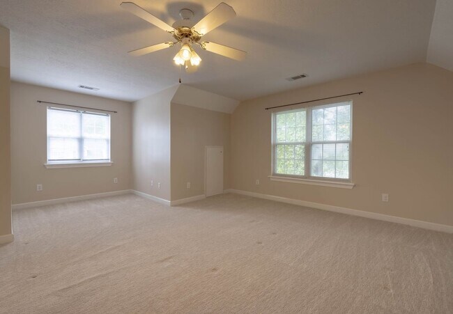 Building Photo - 4525 Glastonbury Dr