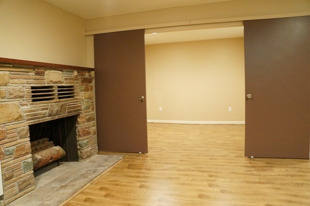 Building Photo - 596 S Mentor Ave
