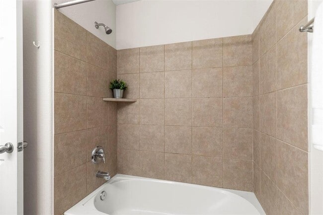 Building Photo - 1222 Glenwood Canyon Ln