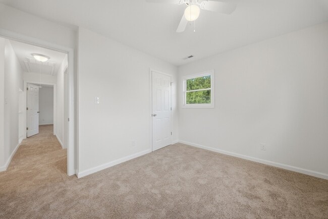 Building Photo - 313 Beacon Hill Ct