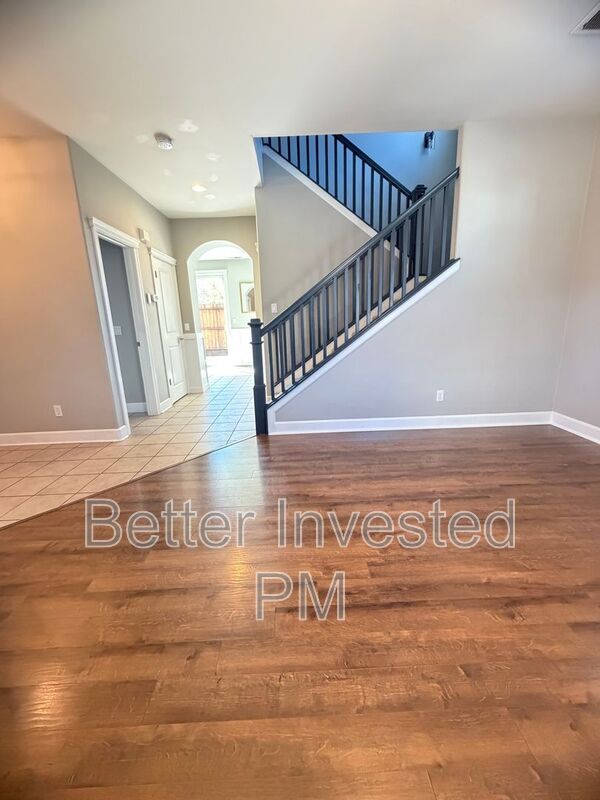 Building Photo - 2455 Prairie Ln