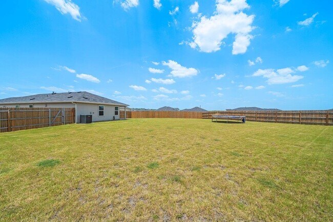 Building Photo - 151 Galanthus Ct