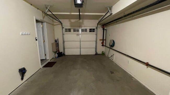 Building Photo - Spacious Furnished 3-Bedroom Condo – All U...